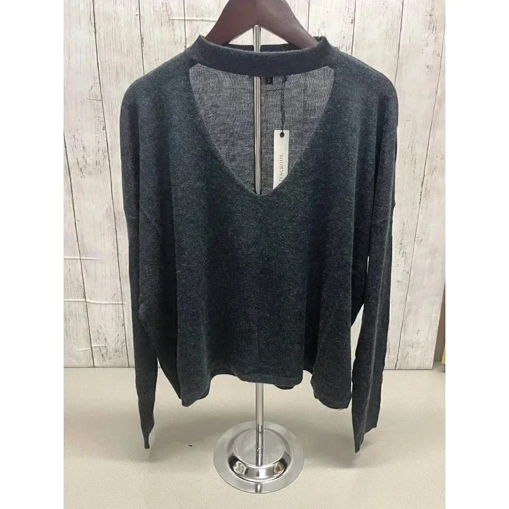 OLIVACEOUS WOMENS SIZE L DARK GRAY LIGHTWEIGHT VNECK SWEATER